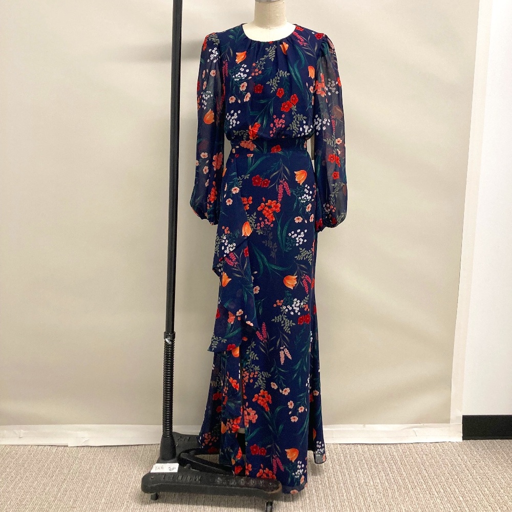 Eliza J Floral Dress NWT Size 10 but more like 8